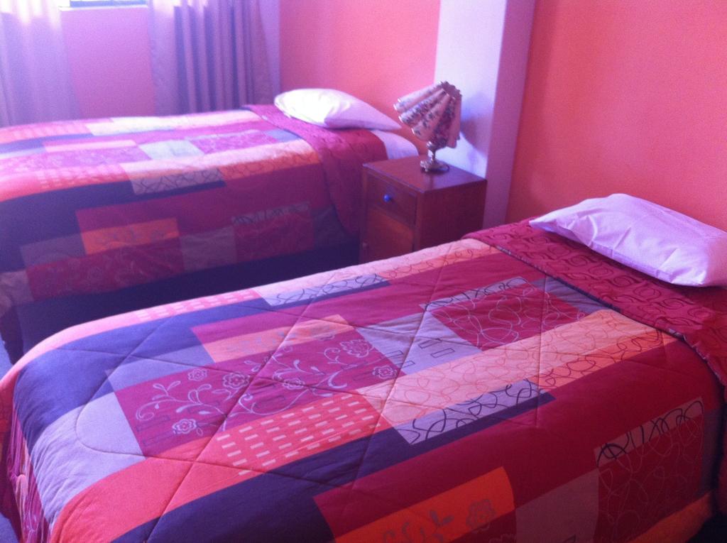 איאקוצ'ו Hostal Tres Mascaras חדר תמונה