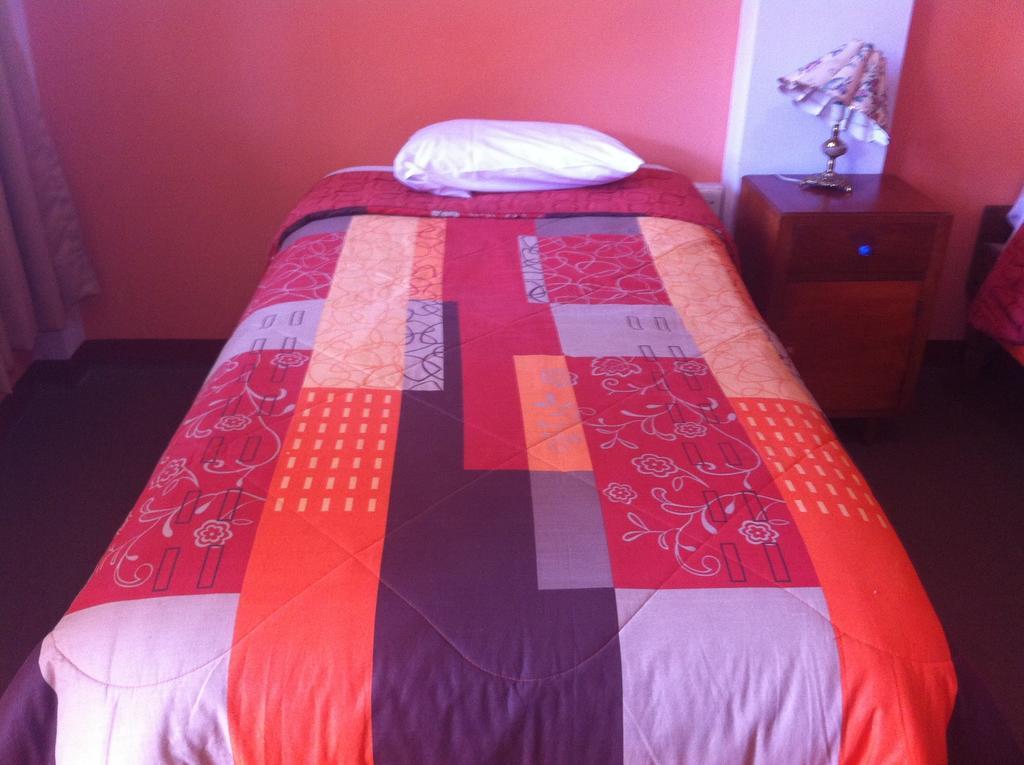 איאקוצ'ו Hostal Tres Mascaras חדר תמונה